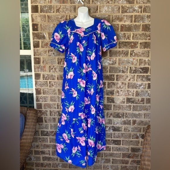 Vintage Hawaiian Midi Mumu Caftan floral dress Size Medium - Picture 1 of 10